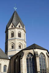 Fototapeta na wymiar Dominikanerkirche St. Andreas, romanische Kirche - Dominican Church of St. Andrew, Romanesque church
