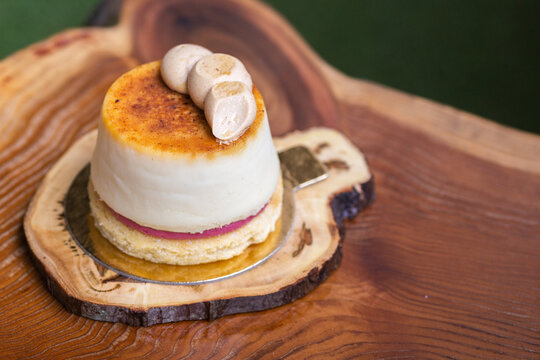 Creme Brulee Mini Cheesecake Tart On Wood