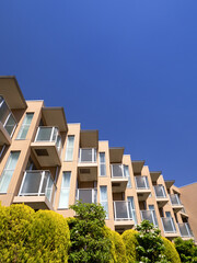 低層階の集合住宅　東京都