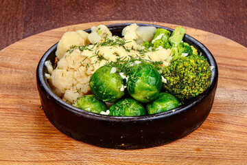 Steamed cabbage mix - cauliflower and broccoli