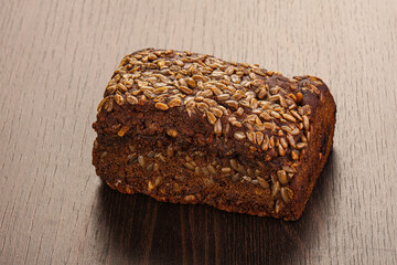 Organic Rye cereal crust bread
