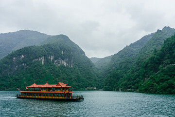 Obraz premium Beautiful Natural Scenery of Three Gorges in China