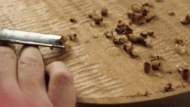 wood carvings, chisels and asmr sound carving shaves