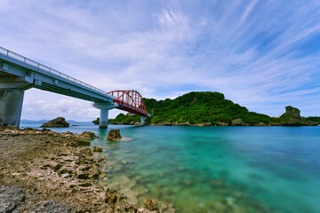 沖縄県うるま市の伊計島にある伊計大橋
