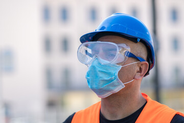 Occupational safety and health and protection against adverse conditions at work. Construction...