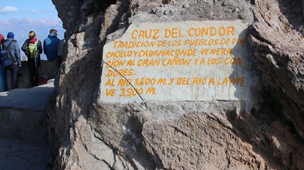 La Croce del condor è un belvedere a metà cammino tra Chivay e Cabanaconde, sulla strada della...