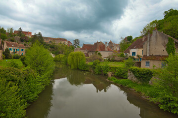 Fototapeta na wymiar Semur-en-Auxois im Burgund