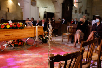 Catholic funeral in Gilles, Eure-et-Loir