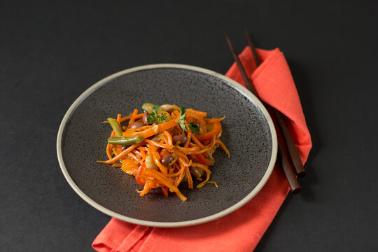 Healthy Carrot And Bean Salad With Lemon Juice And Olive Oil