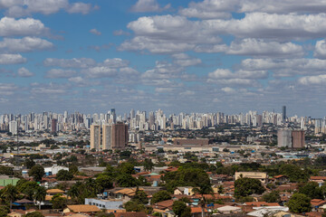 Fototapeta na wymiar Blue sky with white clouds in Goiania Brazil