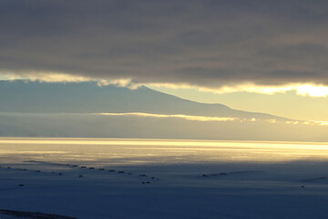 Fototapeta na wymiar Ross ice shelf sunrise