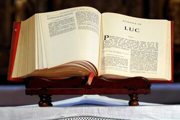 Open bible.  New testament.  Luke the Evangelist, the author of the third gospel.  France.