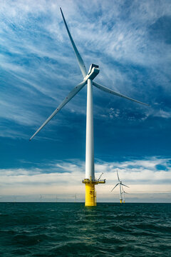 Offshore wind turbine for sustainable energy production