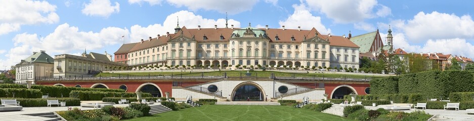 Panorama of the Royal Castle in Warsaw (Zamek Krolewski). View from the east side. View of the garden and arcades of Kubicky (Arkady Kubickiego) - obrazy, fototapety, plakaty
