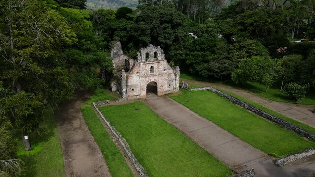 Beautiful cinematic aerial view of Ujarras ruins Church in Cartago