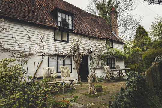 English cottage in Oxted, United Kingdom