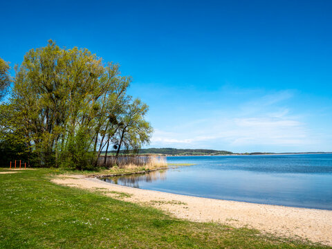 Kummerower See an der Mecklenburgische Seenplatte in Deutschland