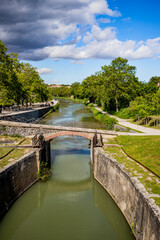 Fototapeta premium Les 9 Écluses de Fonseranes sur le Canal du Midi