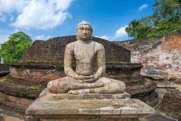 Obraz premium Buddha statue at the Polonnaruwa site in Sri Lanka