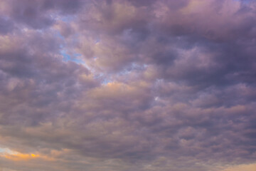 Obraz premium Dark sky at sunset before rain.