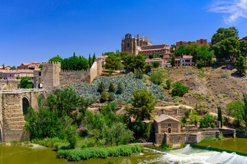 Naklejka premium Tagus River and Toledo, a World Heritage Site city in Spain