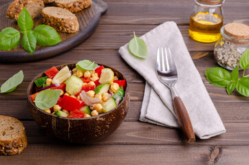 Salad of fresh vegetables with chickpeas