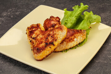 Roasted chicken wings with spices