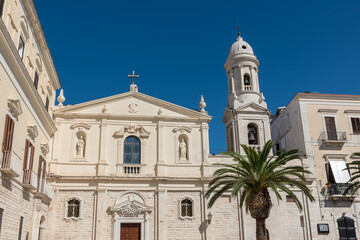 Fototapeta na wymiar Trani Puglia streets buildings