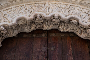 Romanesque sculpture of the Collegiate Church of Santa Maria La Mayor de Toro, Zamora