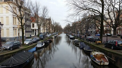 Fototapeta na wymiar Kanal in Amsterdam/Amsterdam canal