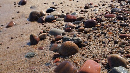 Kamienie na plaży [stones on the beach]