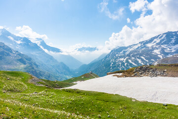 Fototapeta na wymiar Beautiful Alpine landscape in Gran Paradiso National Park in Italy