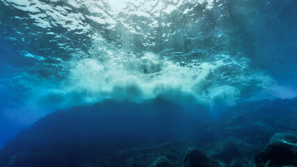 Fototapeta na wymiar The light of God underwater