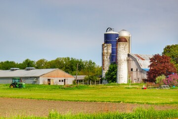 M-25's Old Grey and Silos 