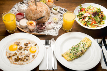 breakfast restaurant and cafe