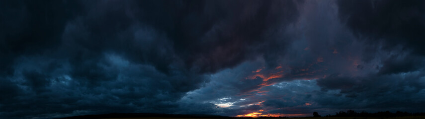 Fototapeta na wymiar Colorful view of twilight sunrise evening sunset evening sky and beautiful clouds