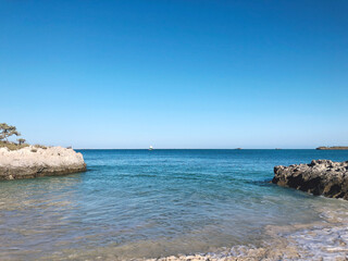[Madagascar] Emerald green lagoon beach in Andavadoaka