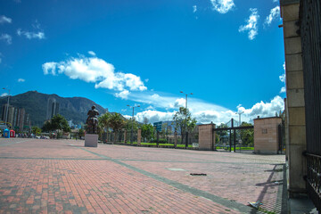 Parque Central Simón Bolívar en Bogotá Colombia 