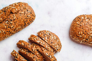 Fresh bread with sunflower seeds, sesame seeds and flax seeds.