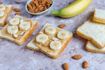 Sandwich with peanut butter and banana slices.
