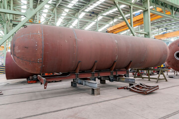 Manufacturing of the welded steel transportable pressure vessel constructed as a horizontal...