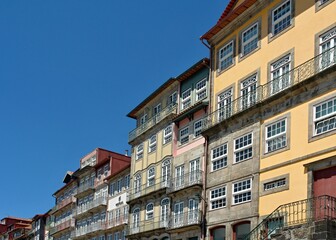 Fototapeta na wymiar Colorful historic facades in Porto - Portugal 