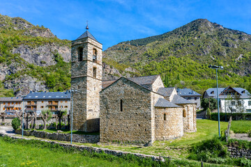 Roman Church of Sant Feliu in Barruera (Catalonia - Spain)