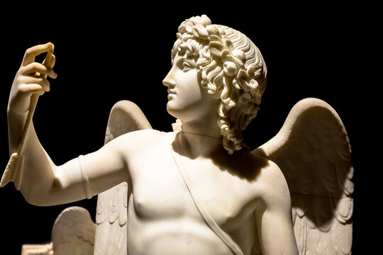 Cupid Triumphant - Bertel Thorvaldsen, 1822 antique statue in marble