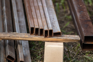 Naklejka premium Metal at a construction site.