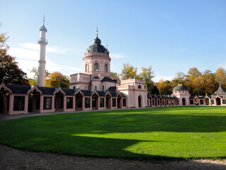 Schloss Schwetzingen in Baden-Württemberg mit außergewöhnlicher Architektur