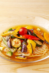 夏野菜のぶっかけそうめん