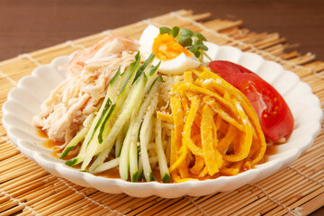 ゴマだれ冷やし中華