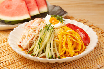 ゴマだれ冷やし中華