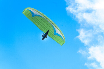 Parapente a las nubes